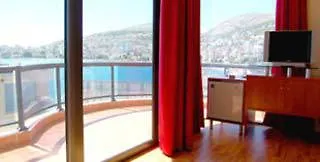 布兰特萨兰达酒店 Sarandë