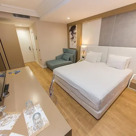 Brilant 4* Saranda