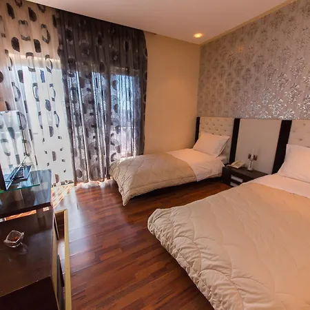 Ξενοδοχείο Brilant 4*