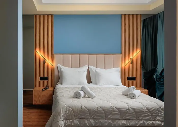 布兰特萨兰达酒店 Sarandë