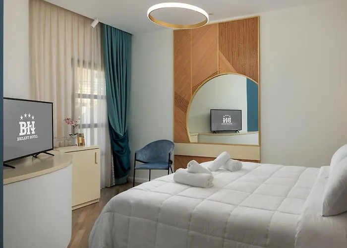 酒店 布兰特萨兰达酒店 Sarandë