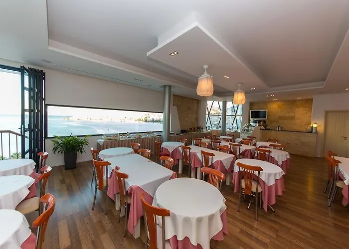 酒店 布兰特萨兰达酒店 Sarandë