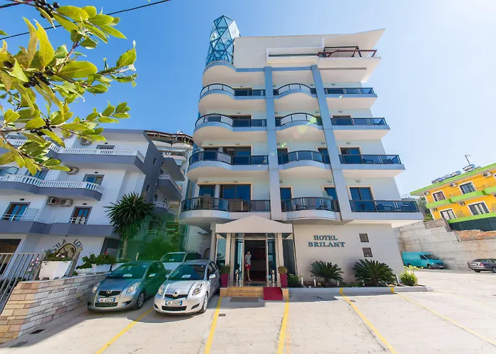 布兰特萨兰达酒店 Sarandë